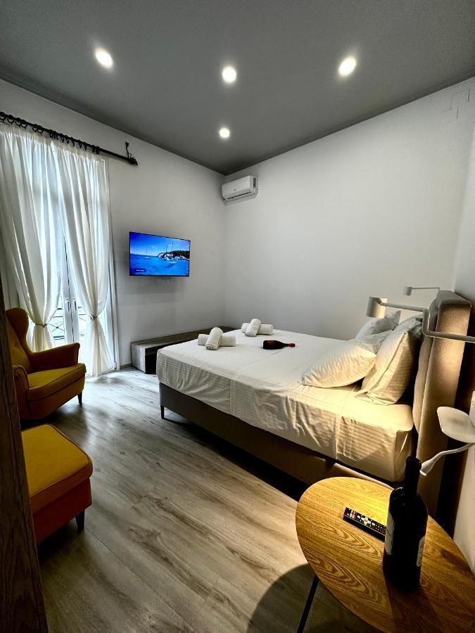 Travelers Luxury Suites, Studios & Apartments Corfu  Екстериор снимка