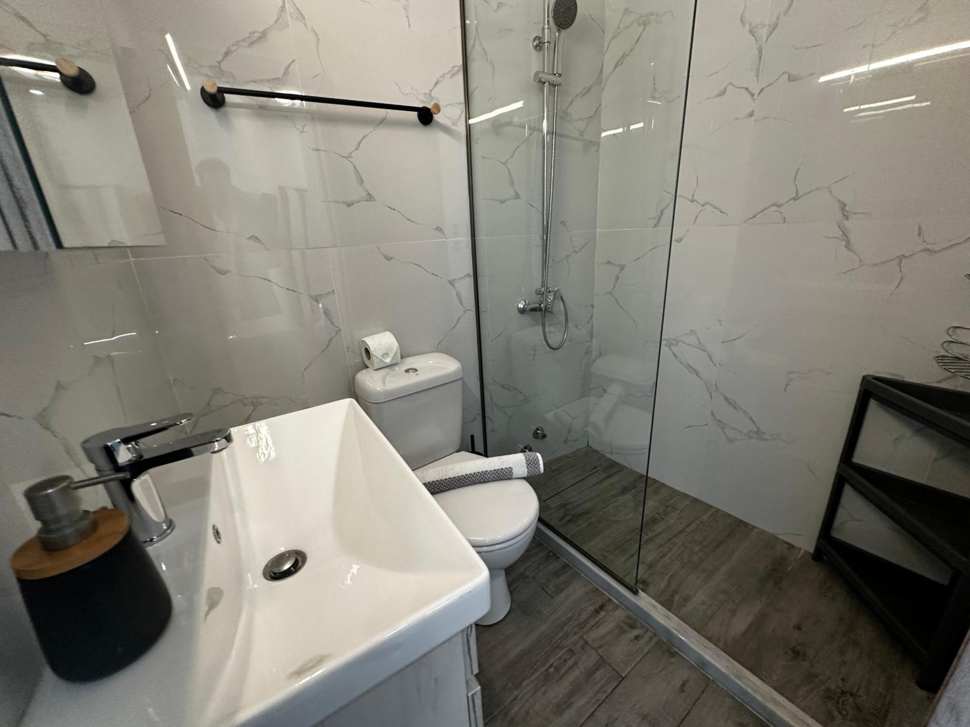 Travelers Luxury Suites, Studios & Apartments Corfu  Екстериор снимка