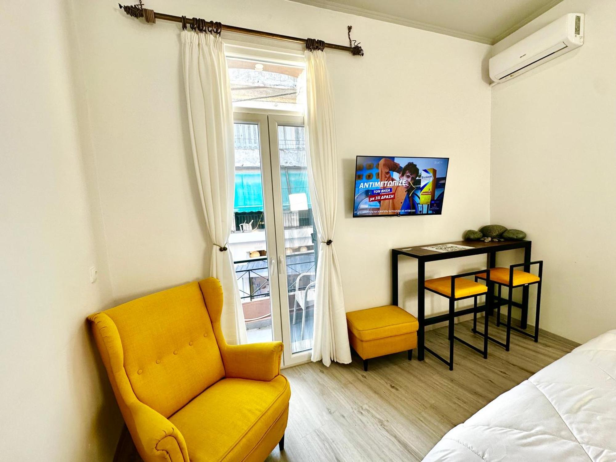 Travelers Luxury Suites, Studios & Apartments Corfu  Екстериор снимка