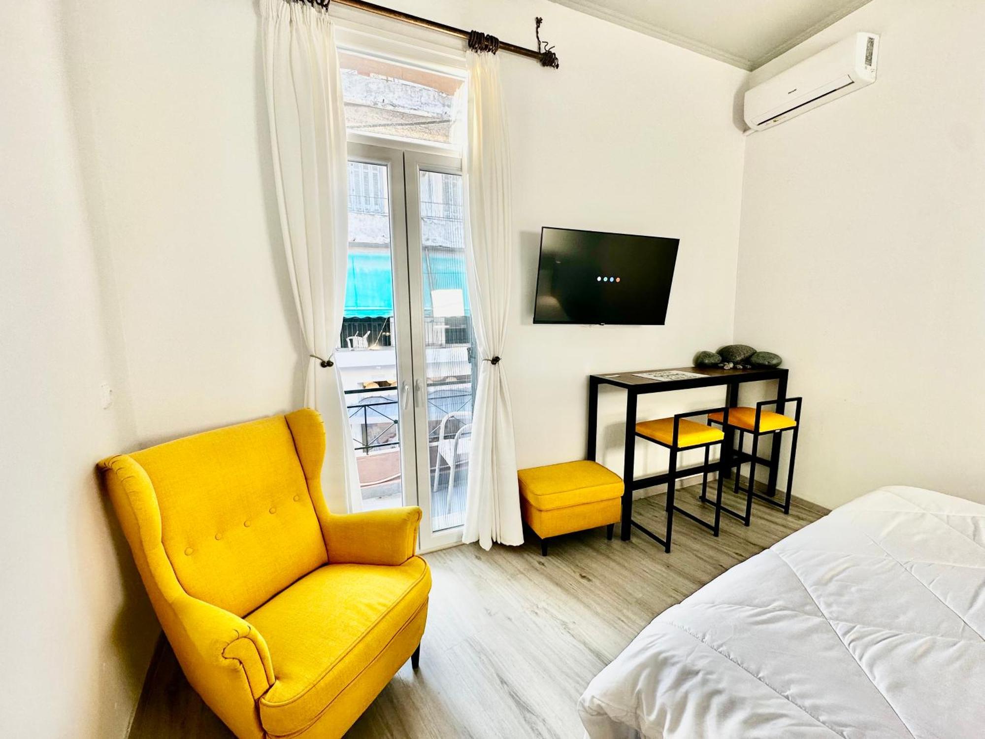 Travelers Luxury Suites, Studios & Apartments Corfu  Екстериор снимка