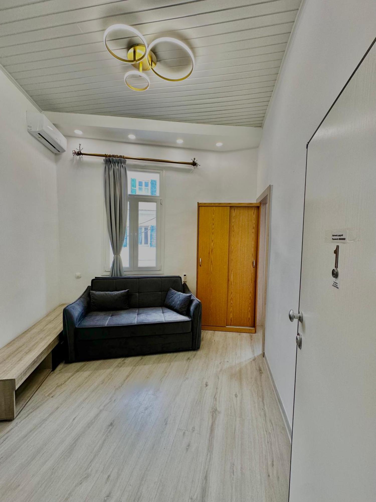 Travelers Luxury Suites, Studios & Apartments Corfu  Екстериор снимка