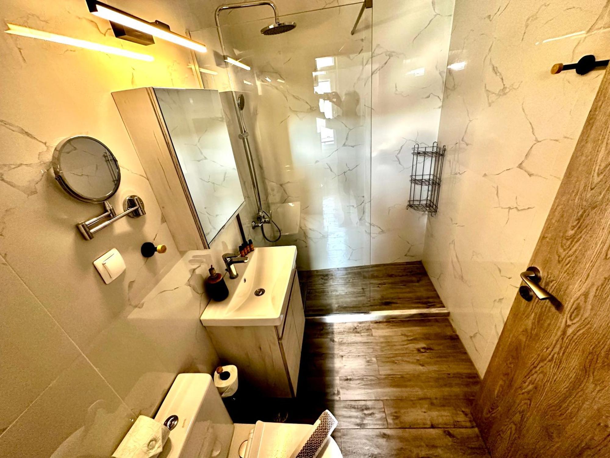 Travelers Luxury Suites, Studios & Apartments Corfu  Екстериор снимка