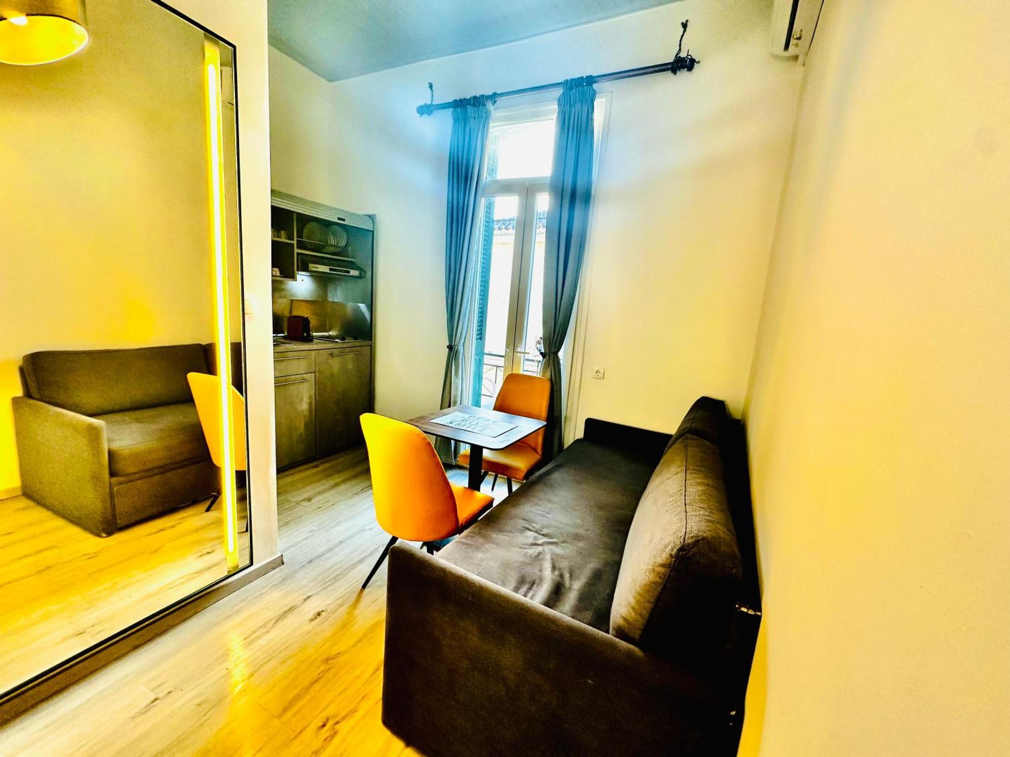 Travelers Luxury Suites, Studios & Apartments Corfu  Екстериор снимка