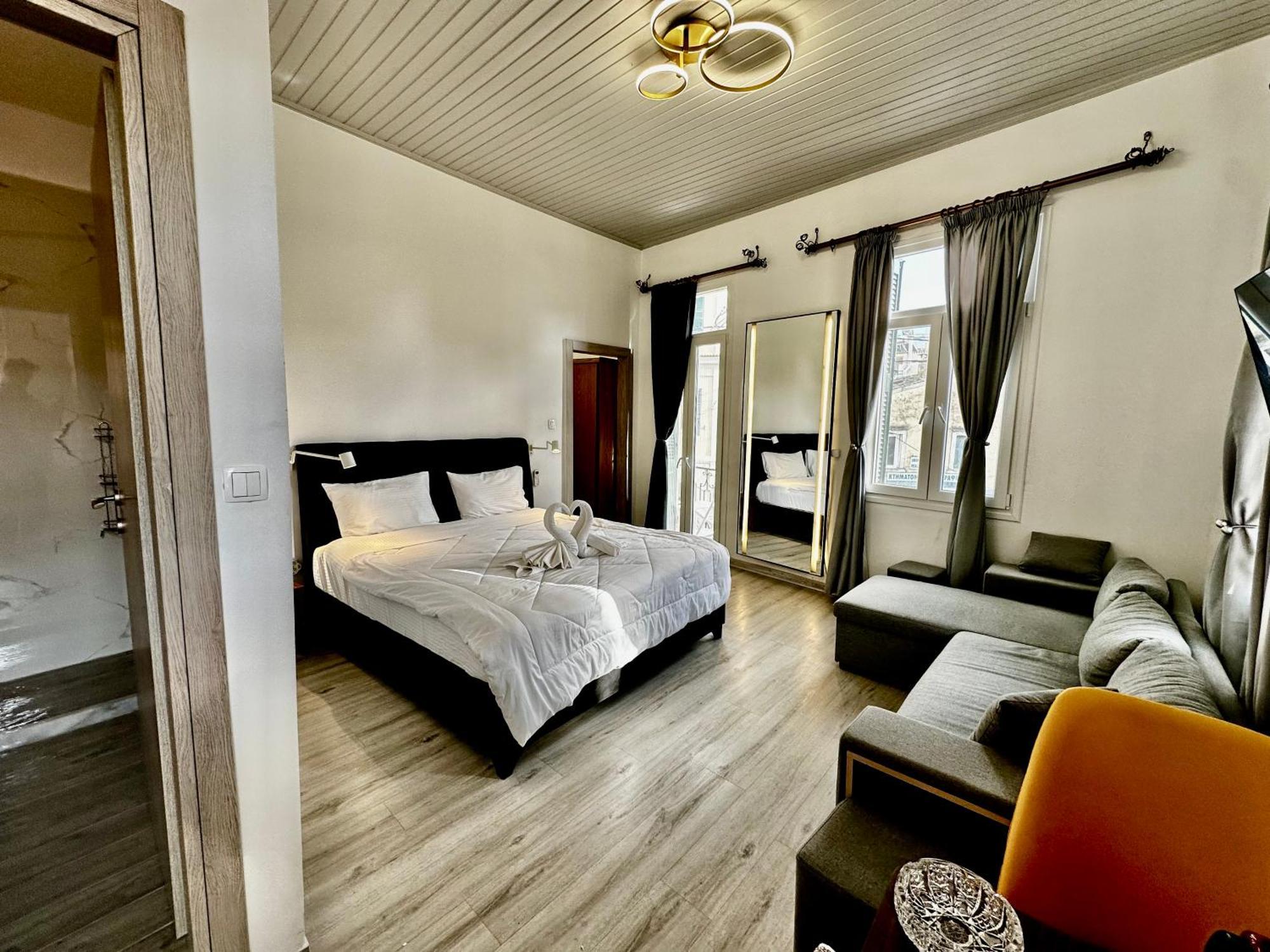 Travelers Luxury Suites, Studios & Apartments Corfu  Екстериор снимка