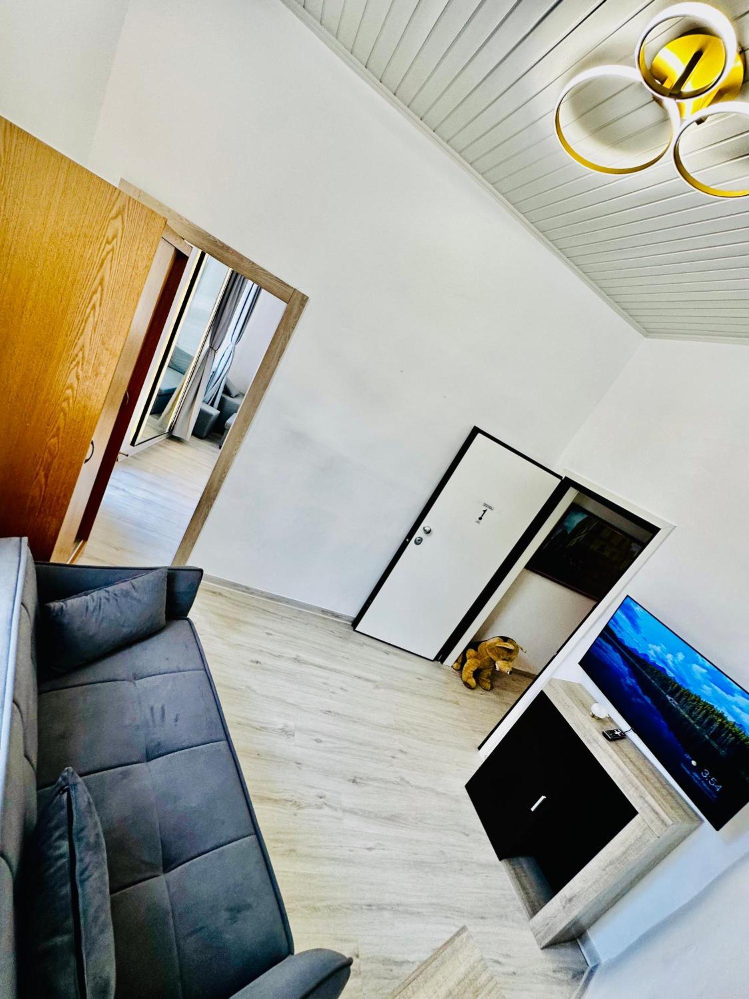 Travelers Luxury Suites, Studios & Apartments Corfu  Екстериор снимка
