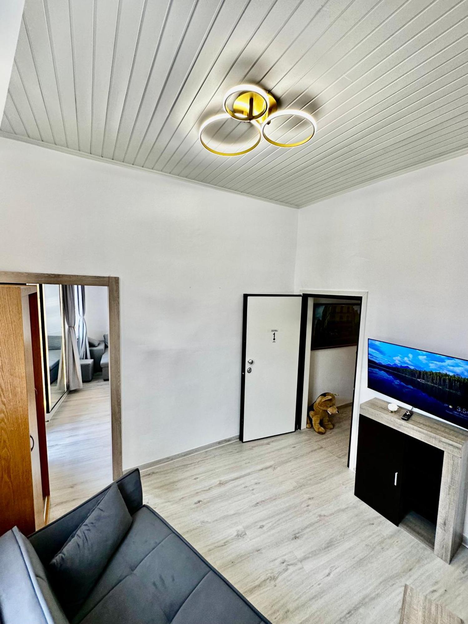 Travelers Luxury Suites, Studios & Apartments Corfu  Екстериор снимка