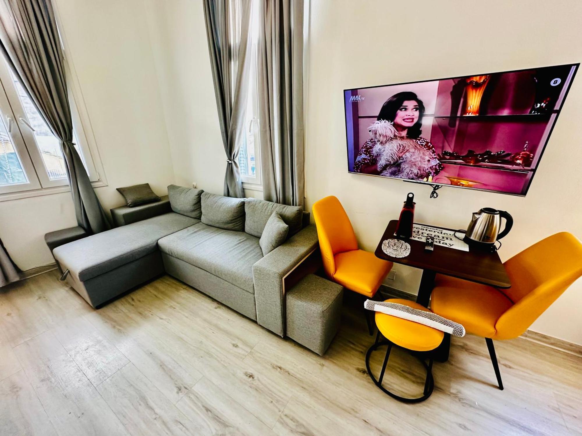 Travelers Luxury Suites, Studios & Apartments Corfu  Екстериор снимка